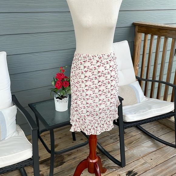 Lulus Vintage Floral Mini Skirt (Size: Small) - Picture 1 of 8